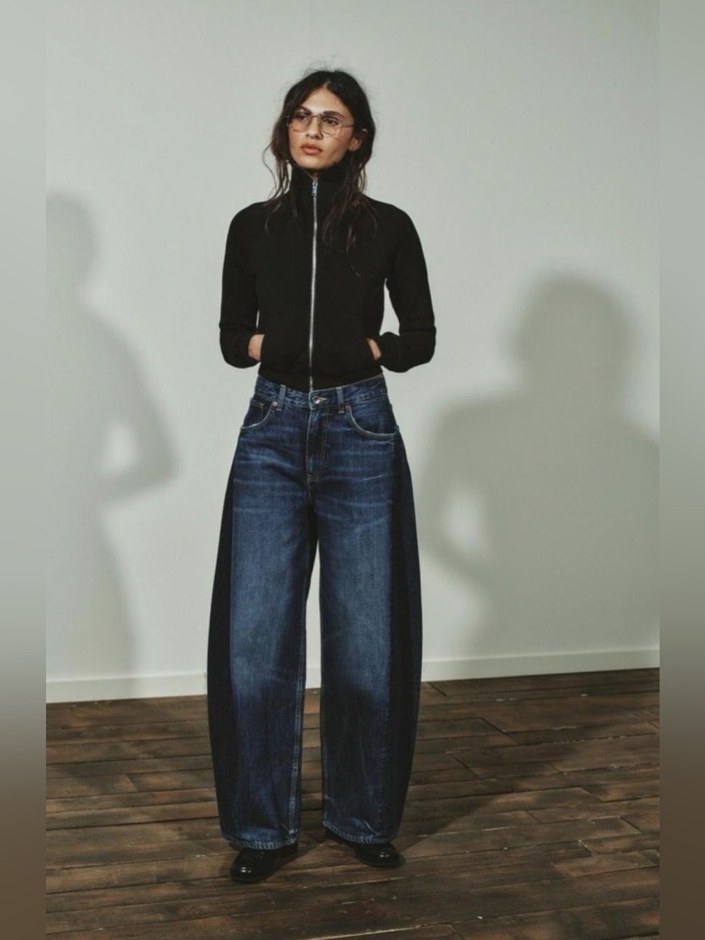 Zara Two Tone High Rise Balloon Jean - size 26 - NWT